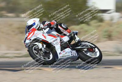 media/Nov-01-2025-CVMA (Sat) [[fc0f7531b8]]/Race 7-Formula Twins-Formula 40 UL/